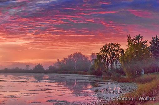 Rideau Canal Sunrise_28707-10.jpg - Photographed along the Rideau Canal Waterway near Smiths Falls, Ontario, Canada.